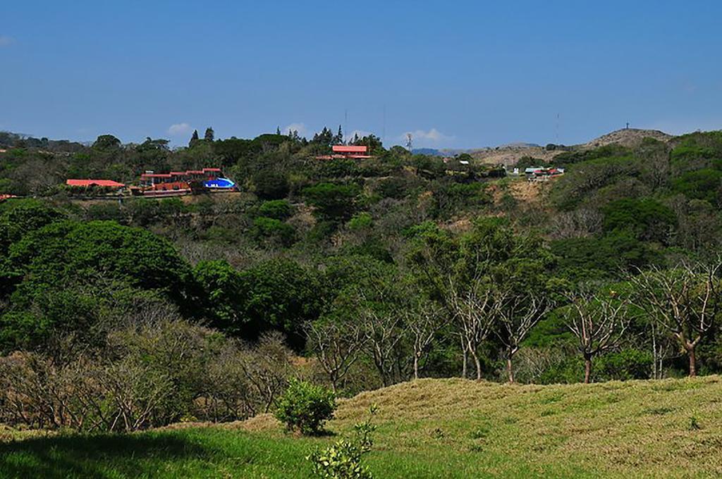 Hotel Cielo Azul Resort Tilaran Exterior photo