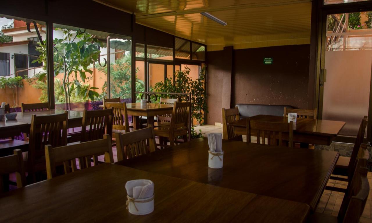 Hotel Cielo Azul Resort Tilaran Exterior photo